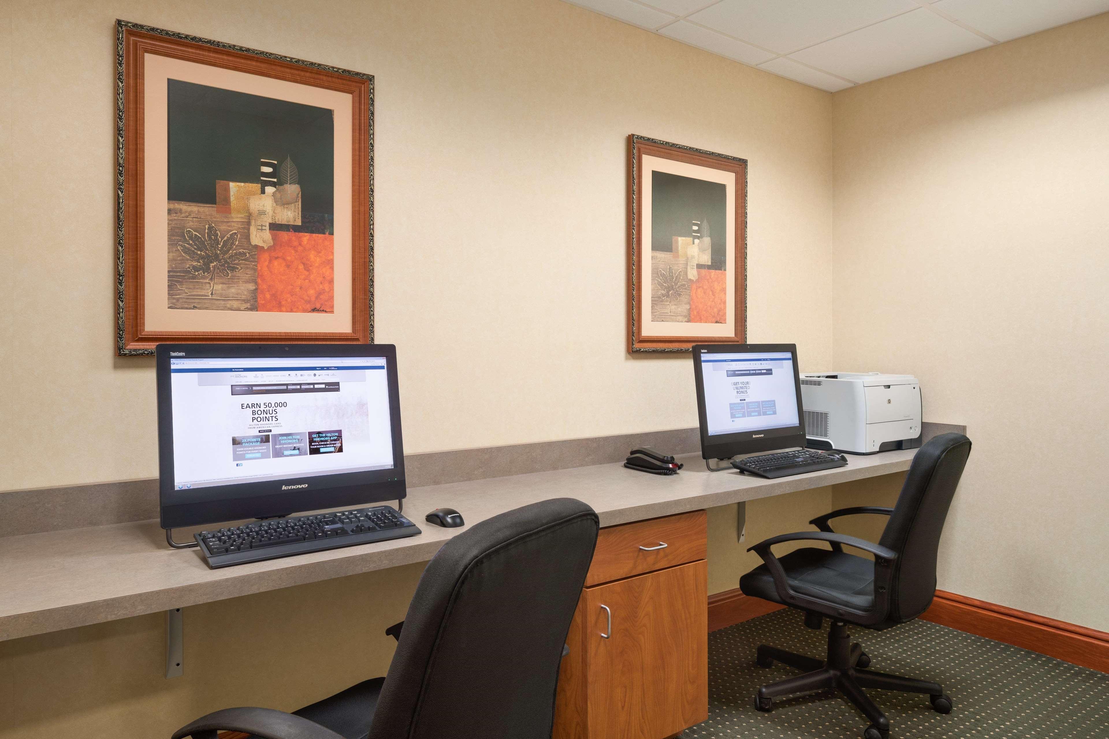 Hampton Inn Belle Vernon Экстерьер фото