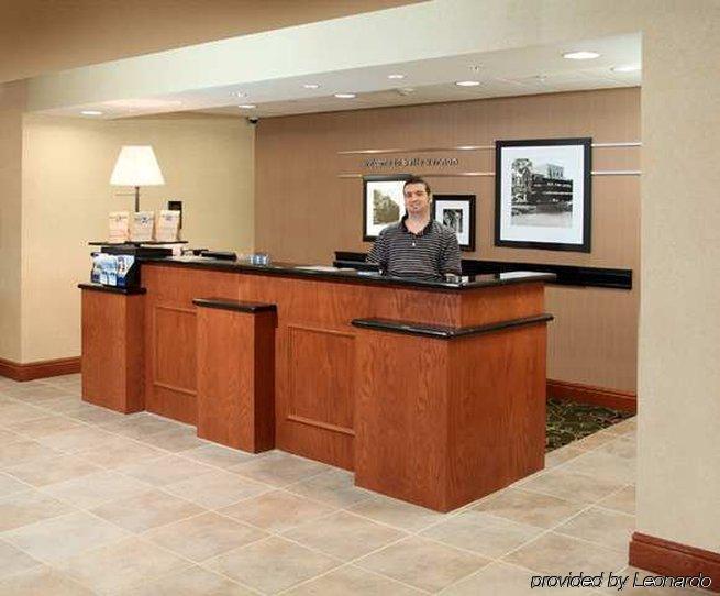 Hampton Inn Belle Vernon Интерьер фото