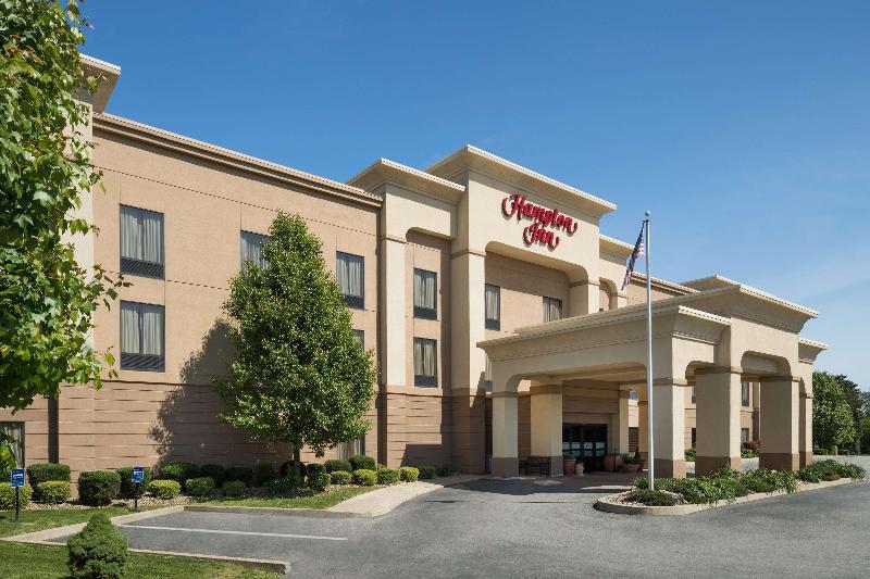 Hampton Inn Belle Vernon Экстерьер фото