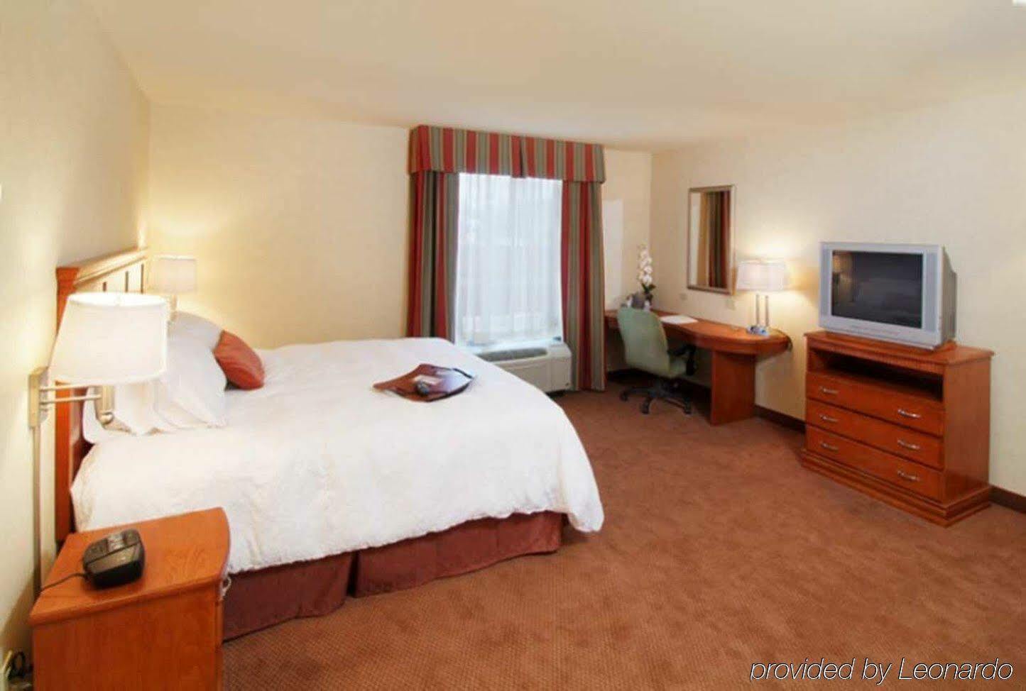 Hampton Inn Belle Vernon Экстерьер фото